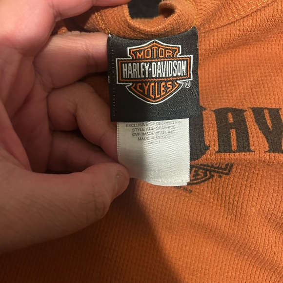 Vintage Harley-Davidson Men's Rust Long Sleeve Tee - Picture 4 of 6